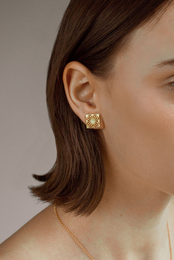 Asa Gold Stud Earrings